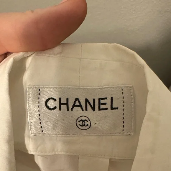 CHANEL Vintage White Button-Up Blouse - Picture 2 of 8